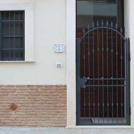 B&B Bianco Apartments Orta Nova Экстерьер фото